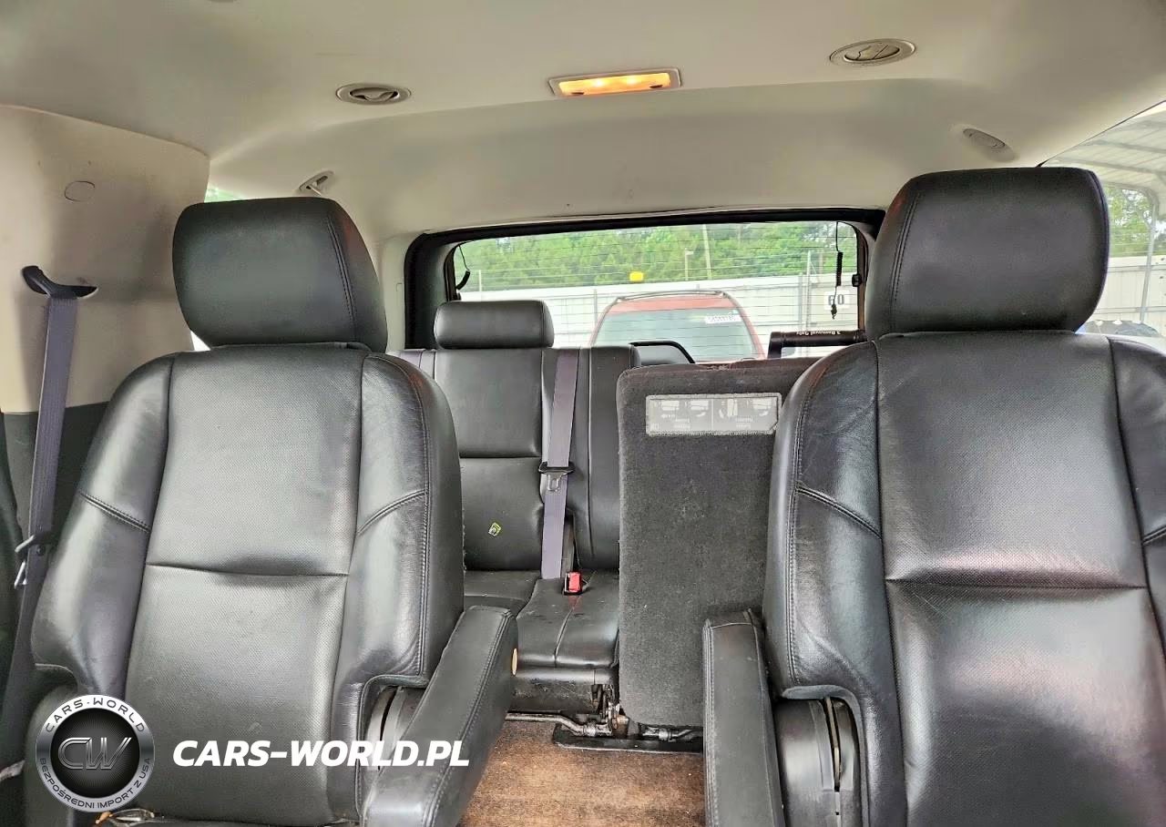 2012 Cadillac Escalade Luxury VIN:1GYS3BEF2CR153224 - 10