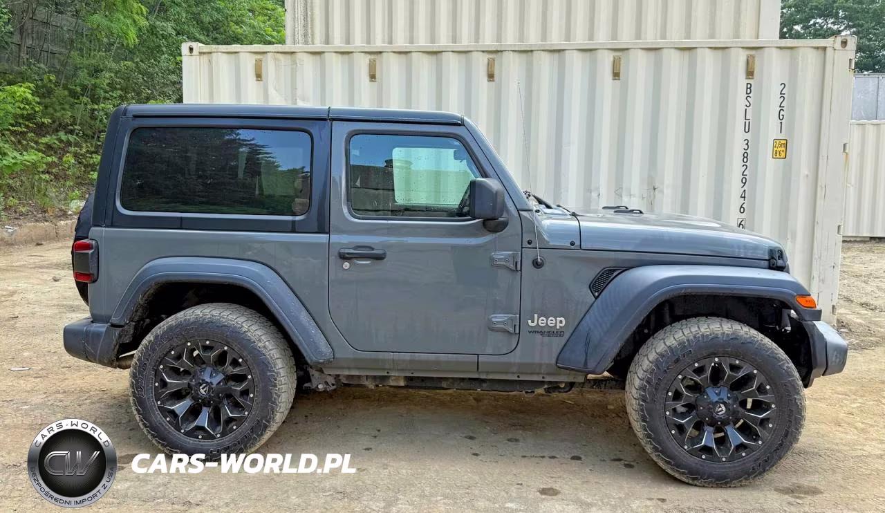 2018 Jeep Wrangler Sport VIN:1C4GJXAN7JW221947 - 5