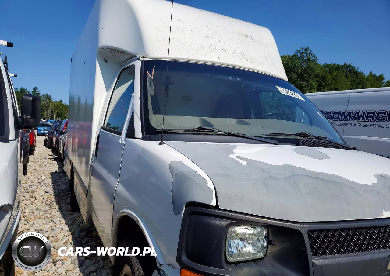 2012 Chevrolet Express Delivery Truck VIN:1GB0G2CG9C1127655 - 4