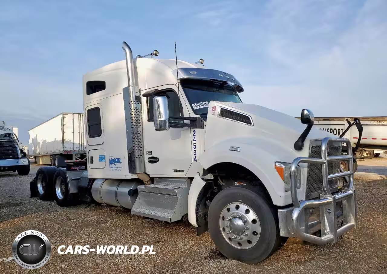 2021 Kenworth T880 Semi Truck