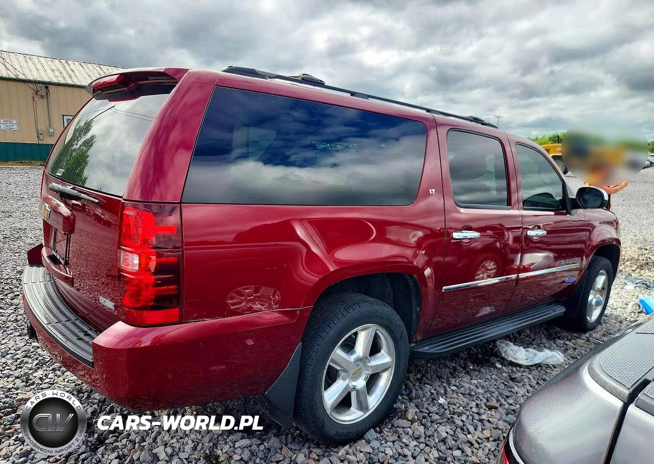 2011 Chevrolet Suburban K1500 Lt VIN:1GNSKJE3XBR268300 - 3