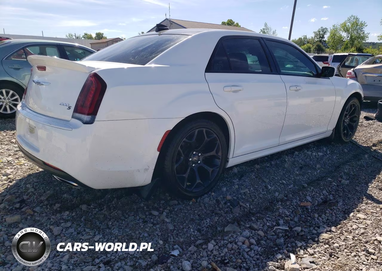 2020 Chrysler 300 S VIN:2C3CCABG7LH189576 - 3