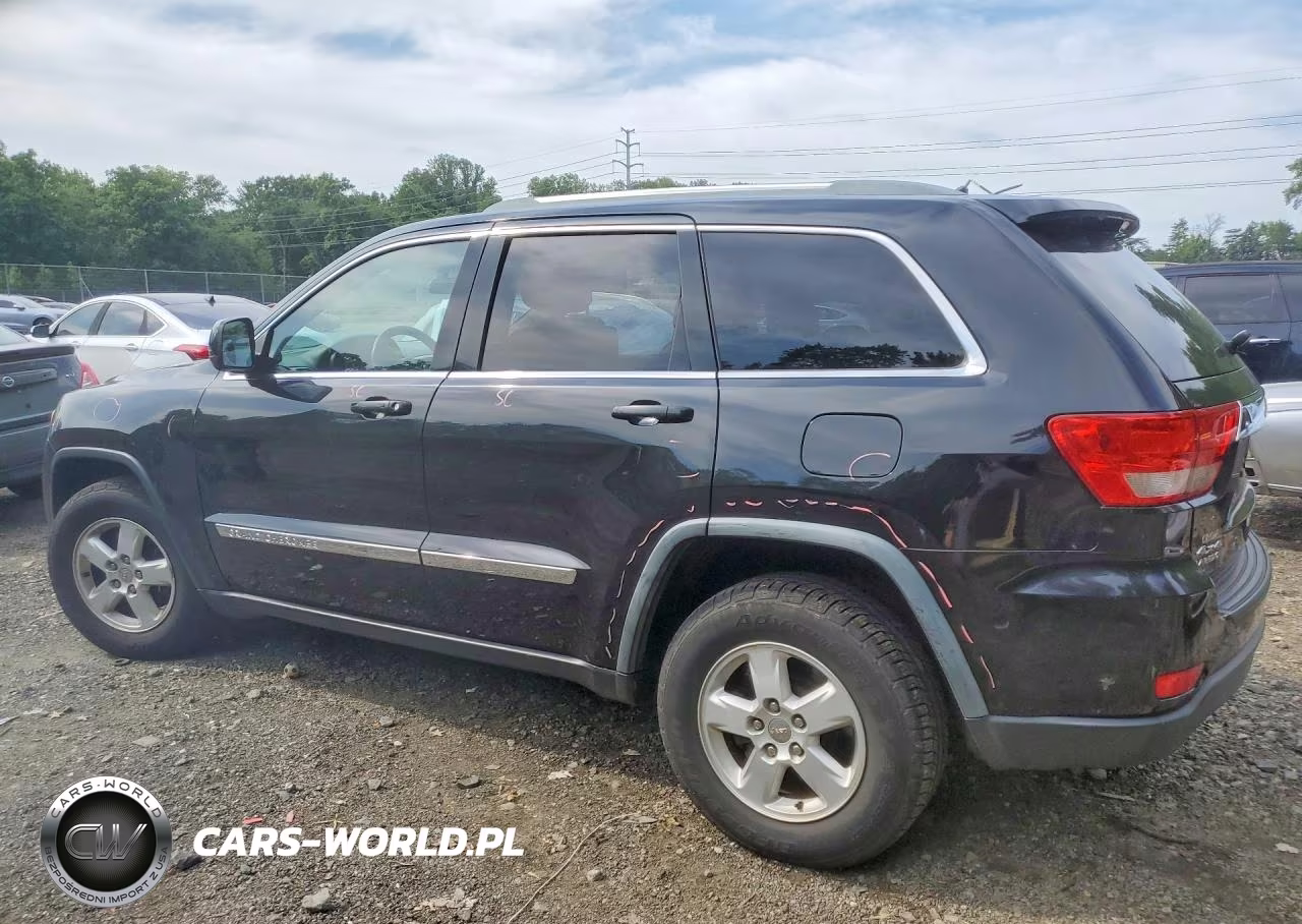2011 Jeep Grand Cherokee Laredo VIN:1J4RR4GG0BC589957 - 2