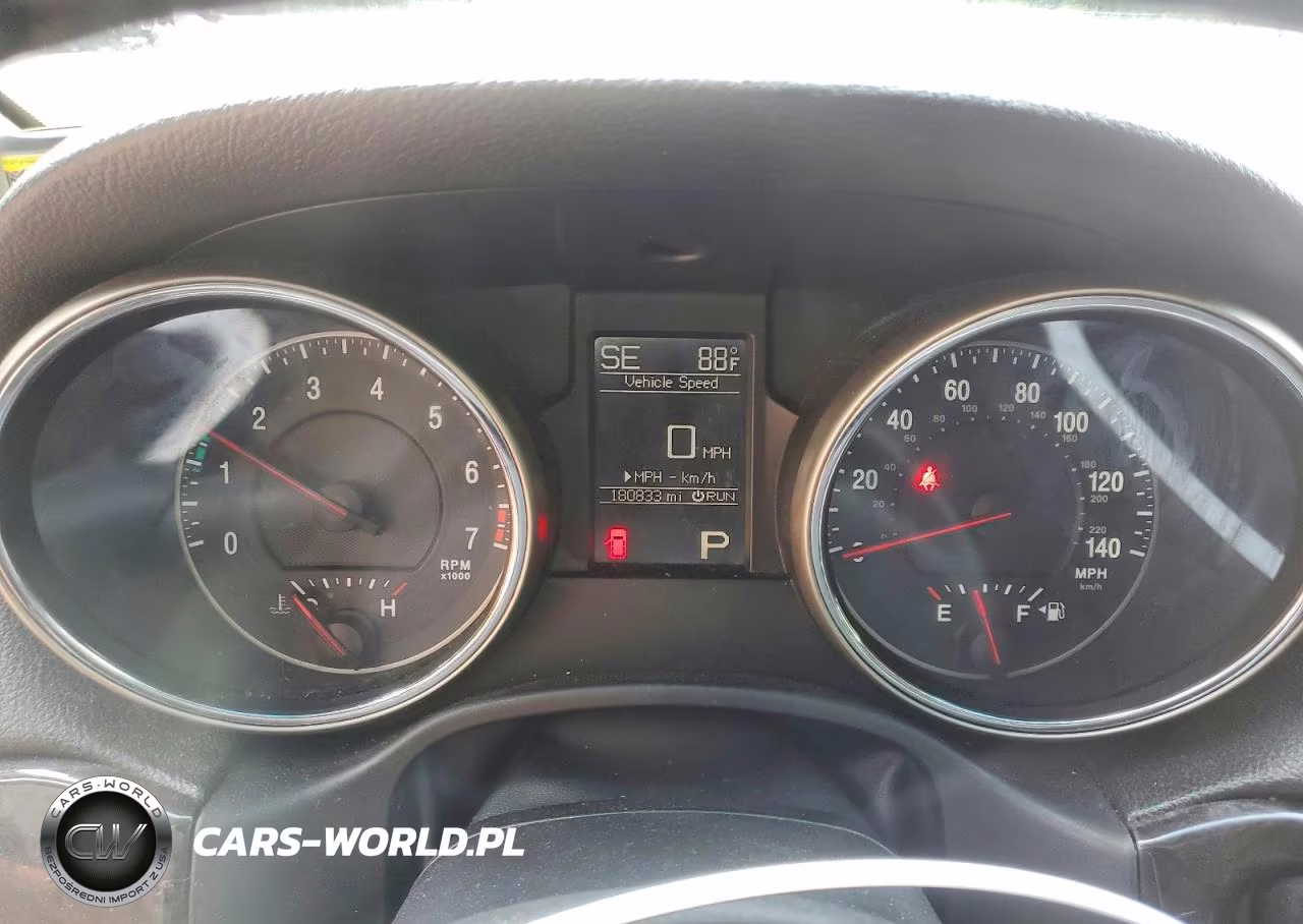 2011 Jeep Grand Cherokee Laredo VIN:1J4RR4GG0BC589957 - 9
