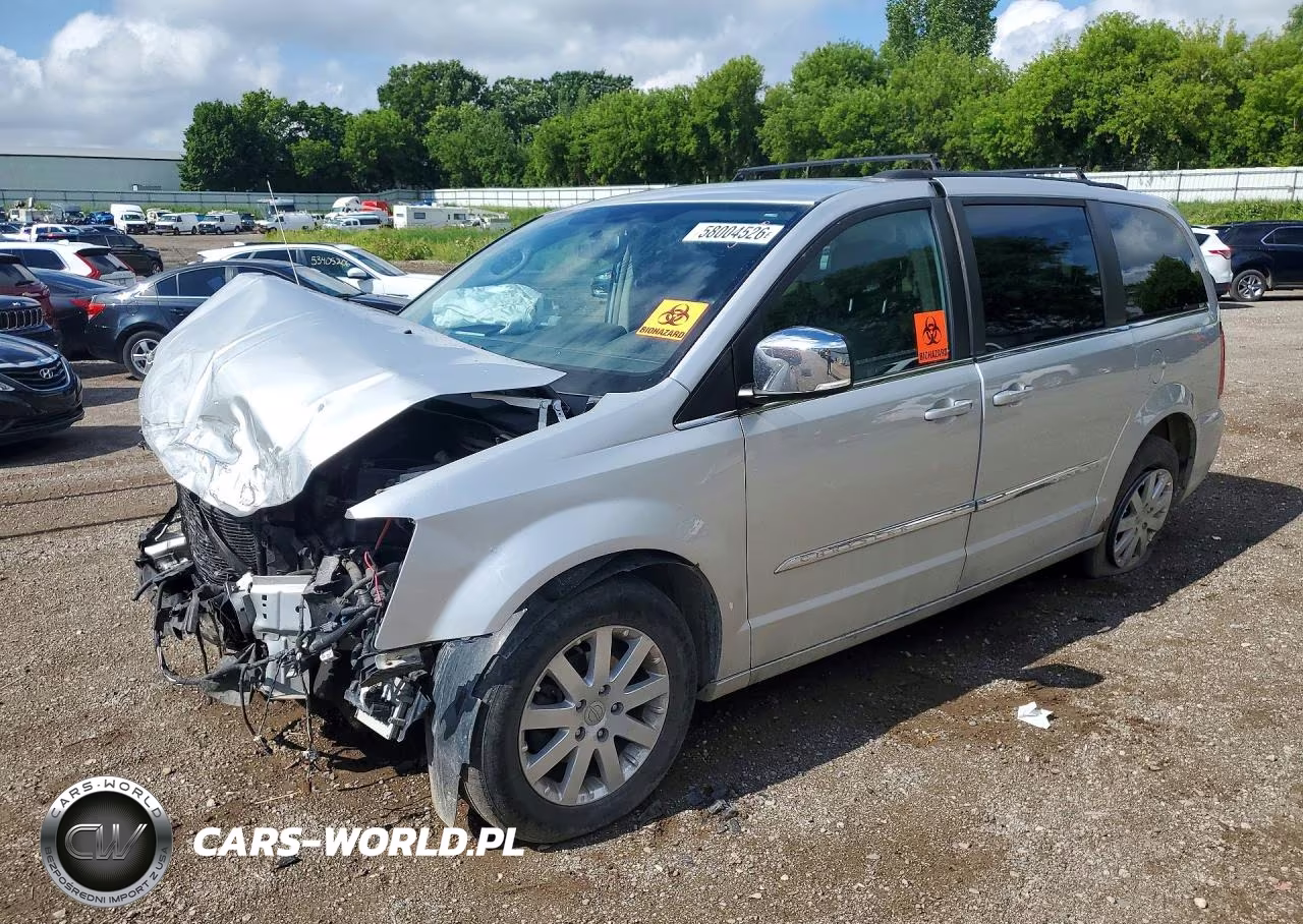 2011 Chrysler Town & Country Touring L