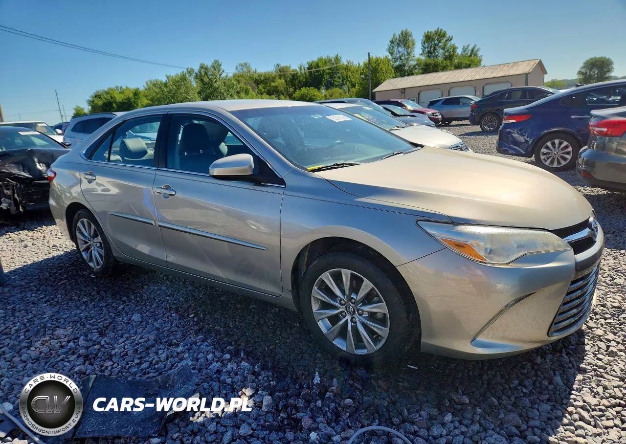 2017 Toyota Camry Xle VIN:4T1BF1FK0HU713633 - 4