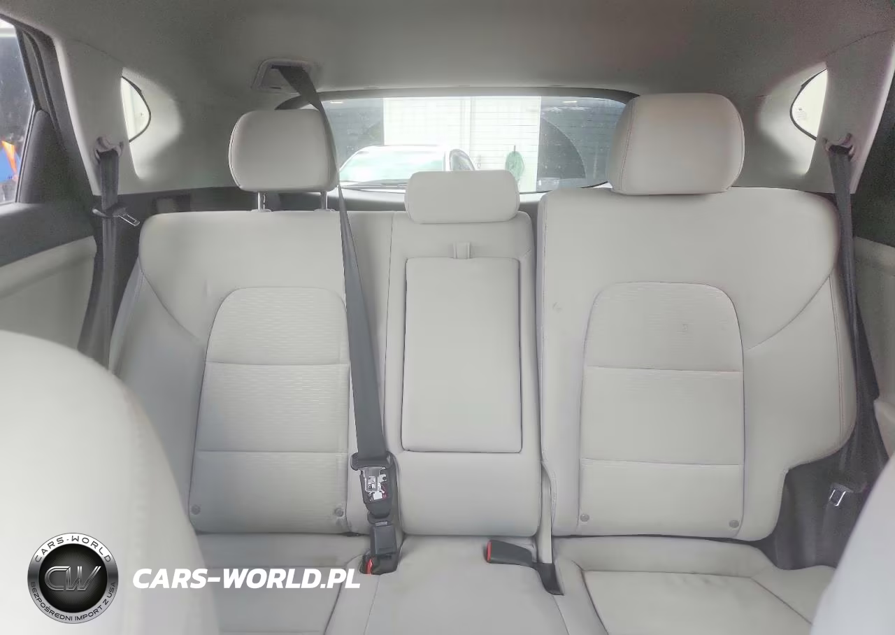 2020 Hyundai Tucson Value VIN:KM8J3CA46LU133515 - 10