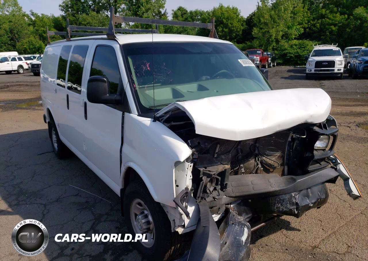 2017 Chevrolet Express G2500 VIN:1GCWGAFF0H1127991 - 4