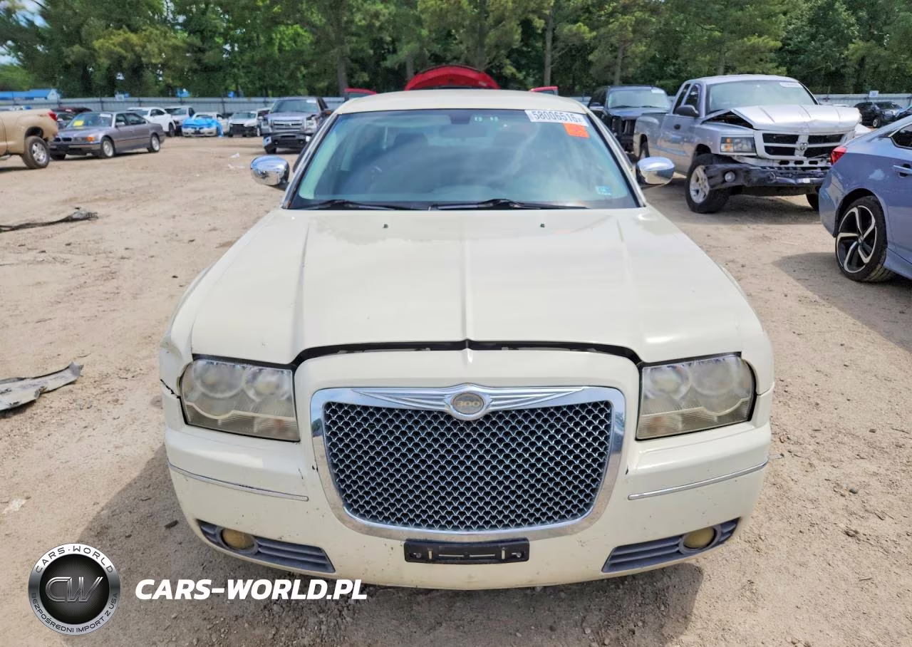 2010 Chrysler 300 Touring VIN:2C3CA5CV9AH164833 - 5
