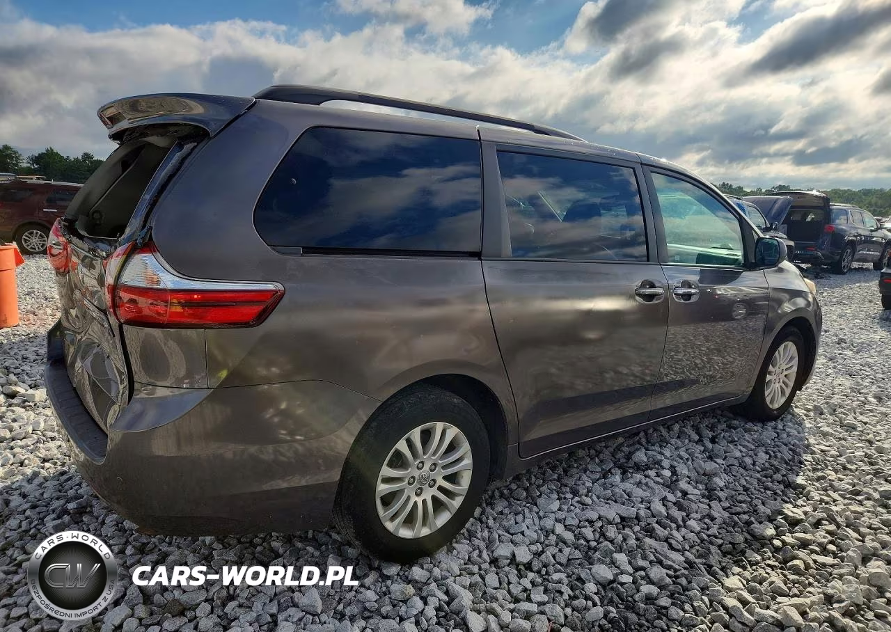 2015 Toyota Sienna Xle 8-Passenger VIN:5TDYK3DC8FS633645 - 3