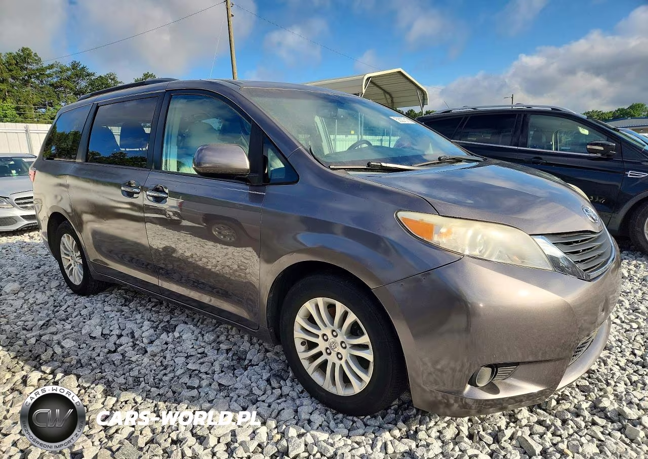 2015 Toyota Sienna Xle 8-Passenger VIN:5TDYK3DC8FS633645 - 4