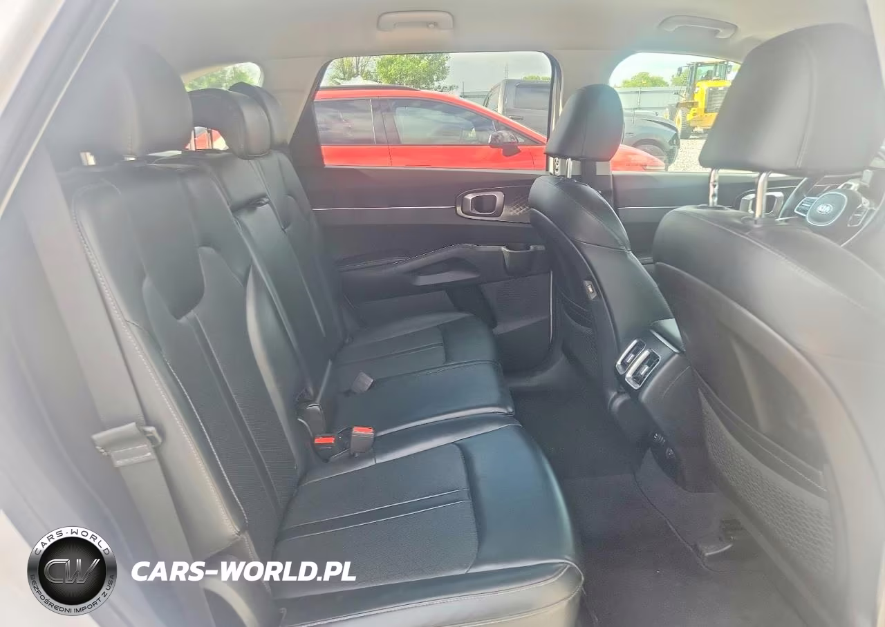 2021 Kia Sorento S VIN:5XYRLDLC1MG039112 - 11