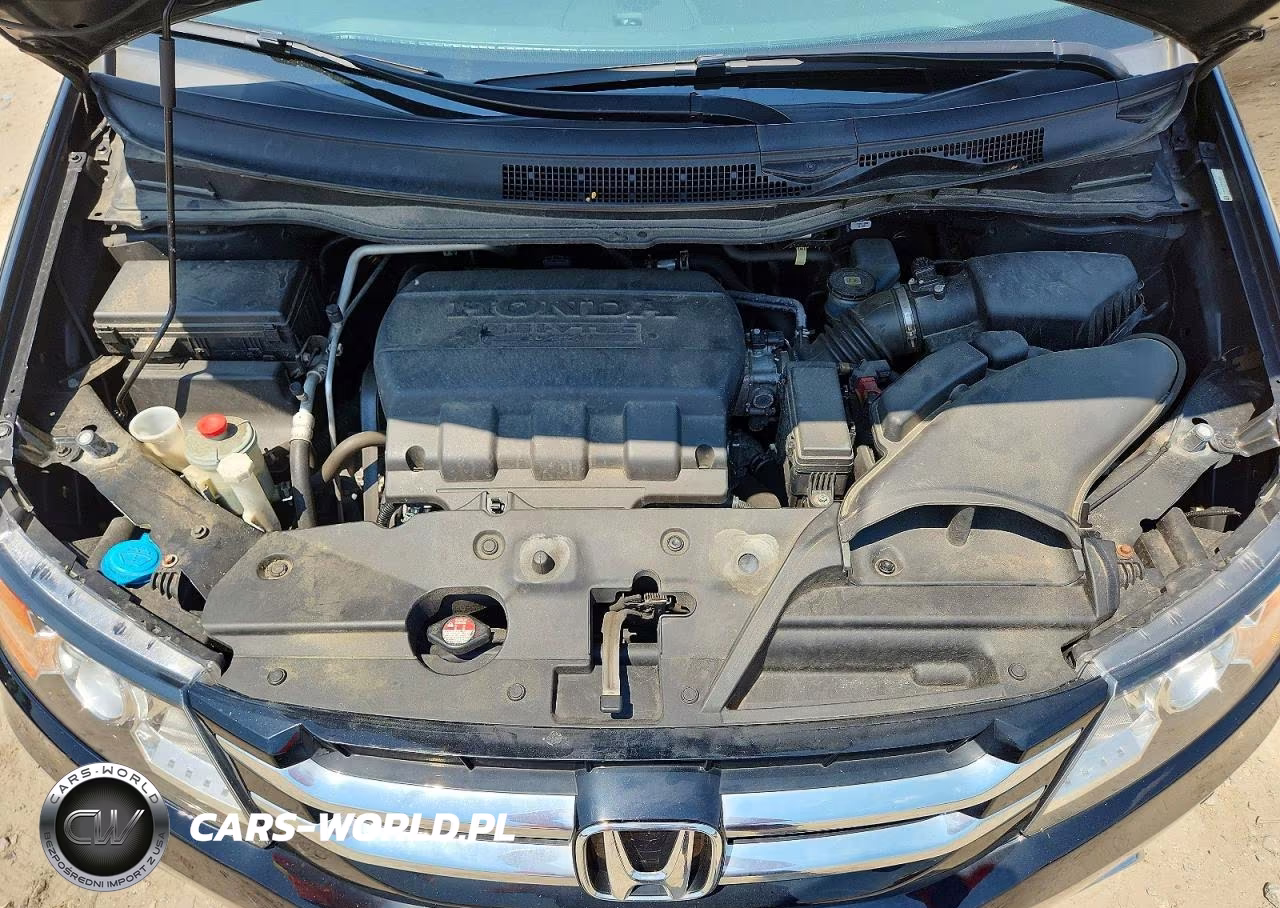 2014 Honda Odyssey Touring VIN:5FNRL5H93EB028656 - 12