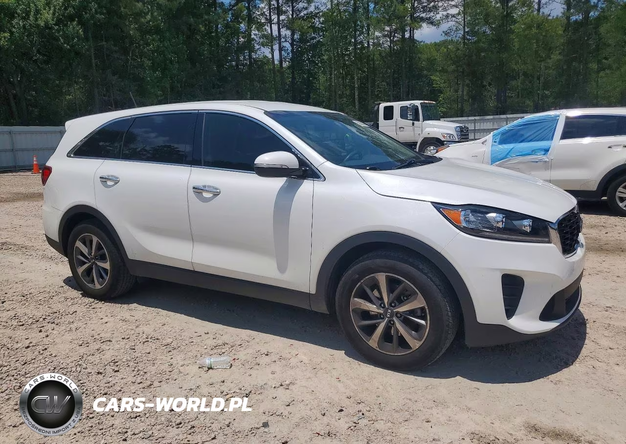 2020 Kia Sorento S VIN:5XYPG4A51LG690562 - 4