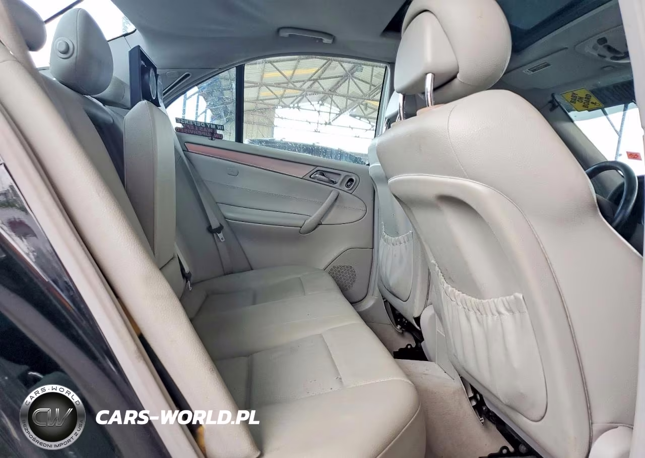 2005 Mercedes-Benz C 230K Sport Sedan VIN:WDBRF40J55F704381 - 10