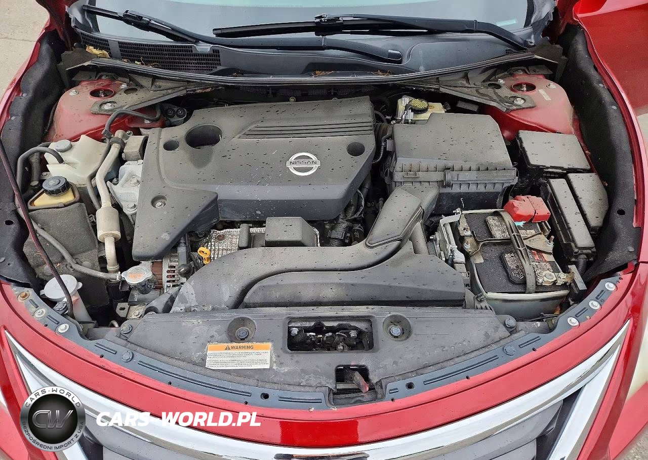 2015 Nissan Altima 2.5 S VIN:1N4AL3AP0FN330439 - 11