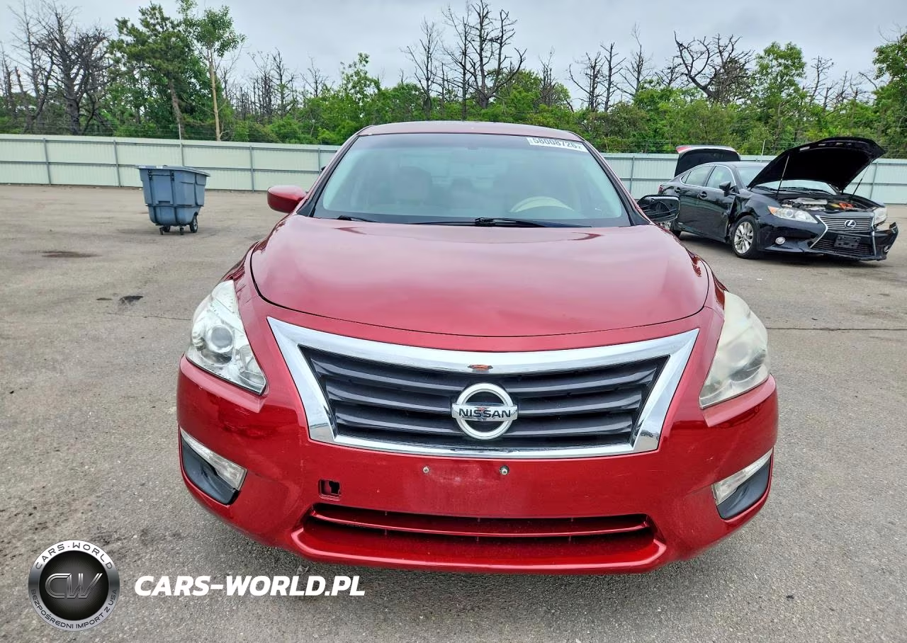 2015 Nissan Altima 2.5 S VIN:1N4AL3AP0FN330439 - 5