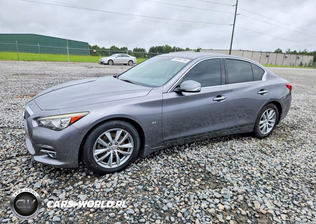 2015 Infiniti Q50 Base