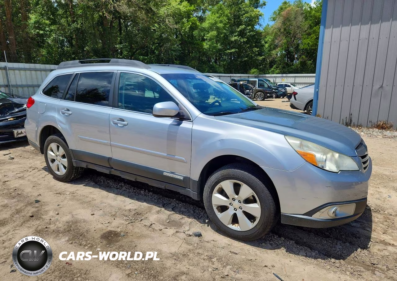 2012 Subaru Outback 2.5I Premium VIN:4S4BRBBCXC3213666 - 4
