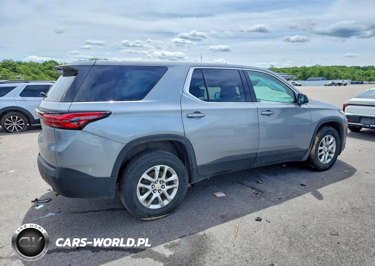 2023 Chevrolet Traverse Ls VIN:1GNEVFKW3PJ303720 - 3