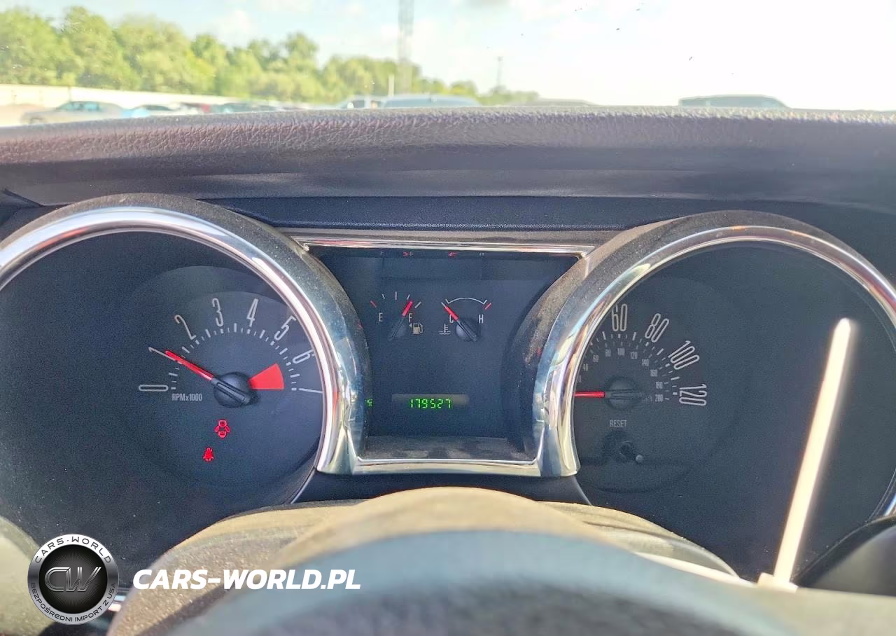 2005 Ford Mustang VIN:1ZVFT80NX55154573 - 9
