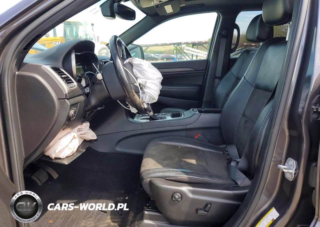 2020 Jeep Grand Cherokee Laredo VIN:1C4RJFAG6LC143900 - 7