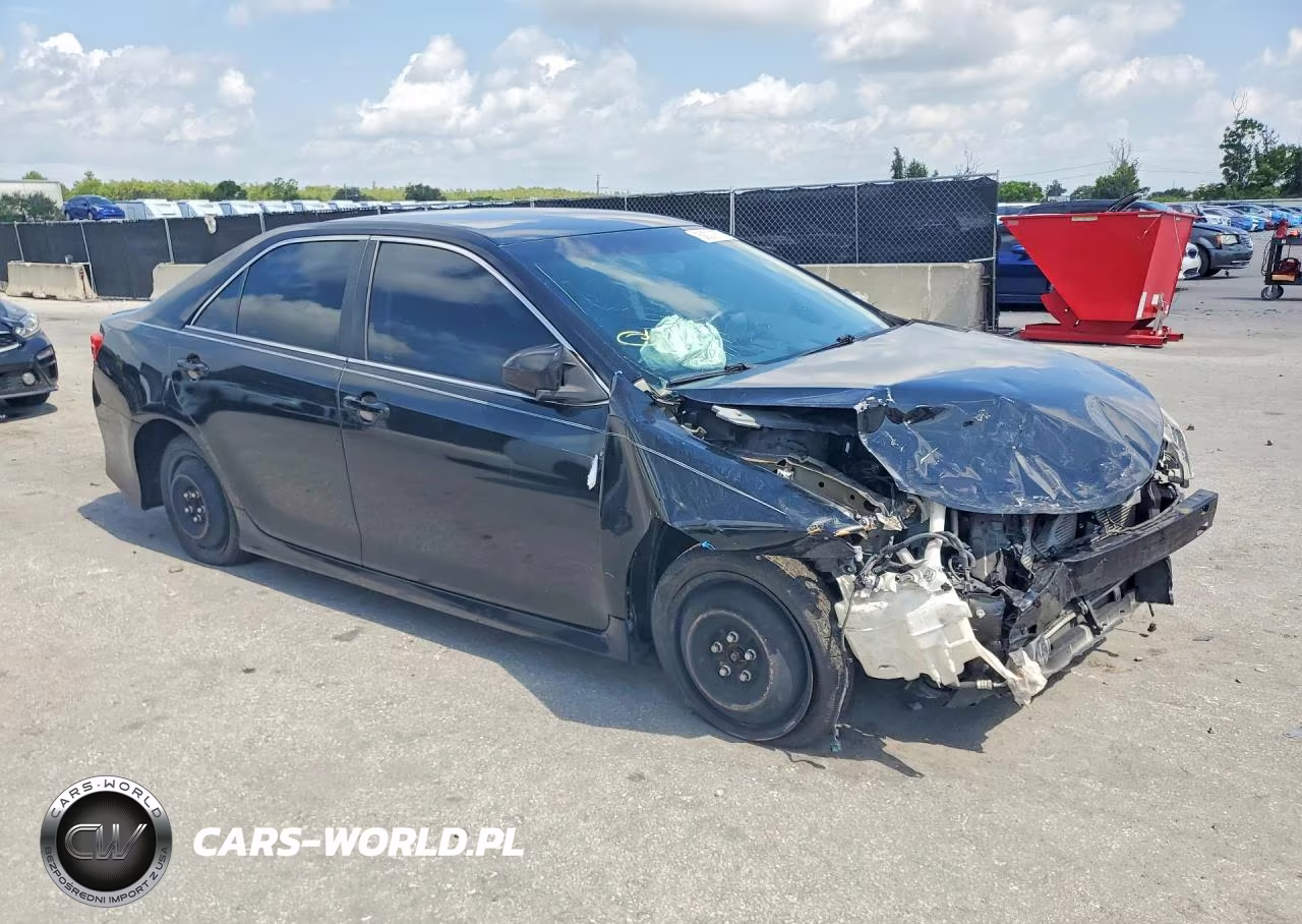 2013 Toyota Camry Se VIN:4T1BF1FK4DU295653 - 4