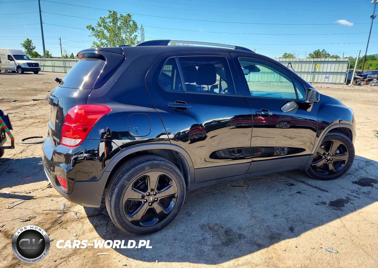 2019 Chevrolet Trax Premier VIN:KL7CJMSB8KB745132 - 3