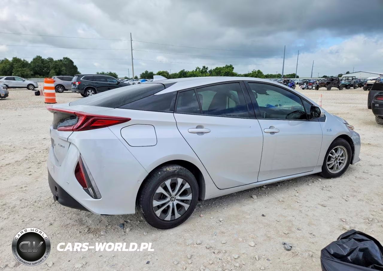 2020 Toyota Prius Prime Limited VIN:JTDKARFP3L3122546 - 3