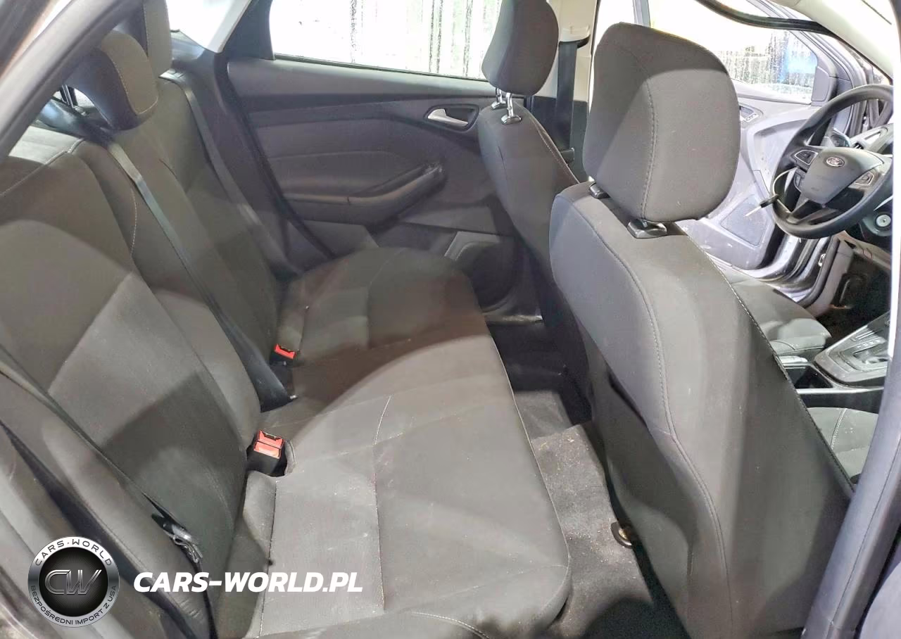 2015 Ford Focus Se VIN:1FADP3F20FL362222 - 10