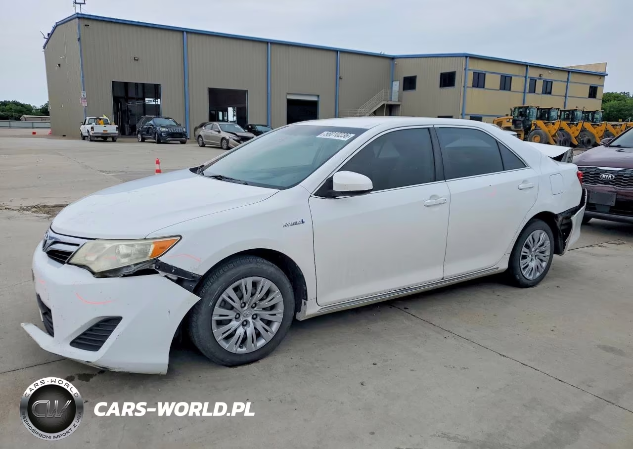 2012 Toyota Camry Hybrid Le – zdjęcie 1 z 12