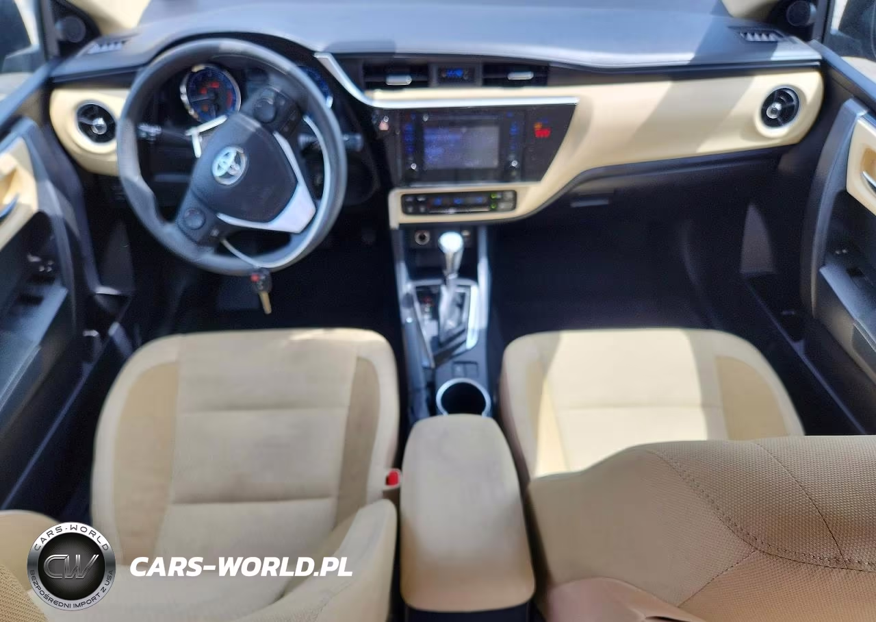 2018 Toyota Corolla Le VIN:2T1BURHE7JC040181 - 8