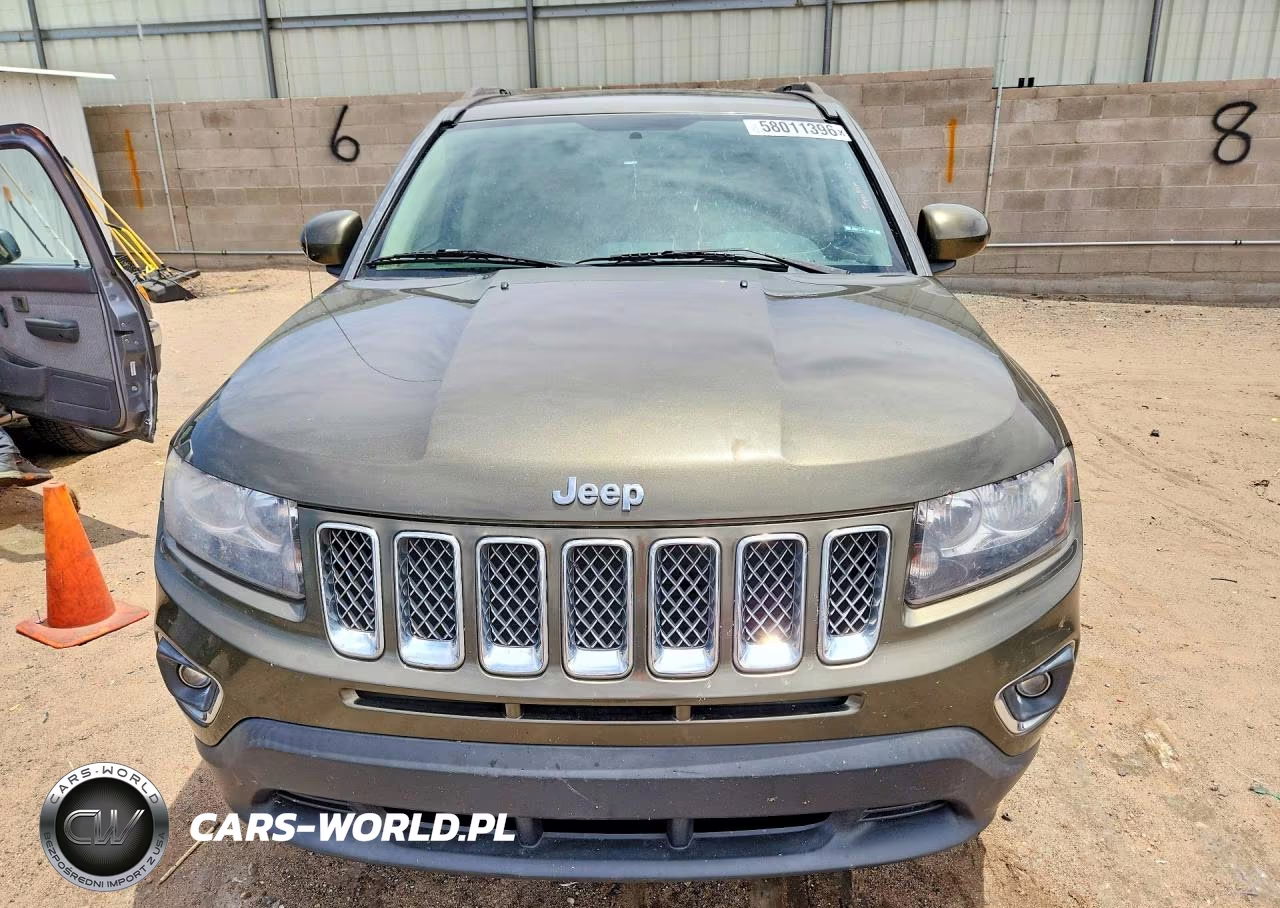 2015 Jeep Compass Latitude VIN:1C4NJCEA1FD191547 - 5