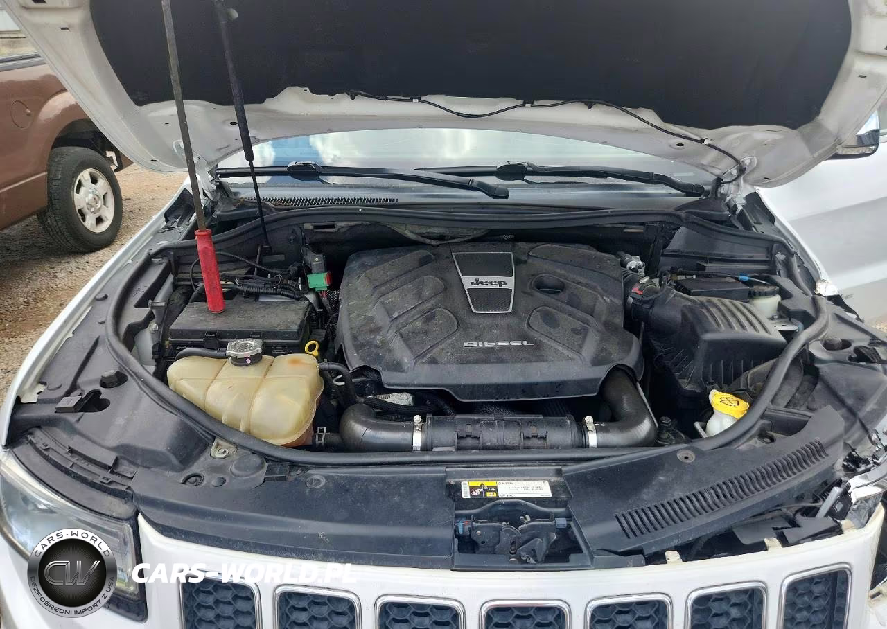 2014 Jeep Grand Cherokee Overland VIN:1C4RJFCM2EC302336 - 12