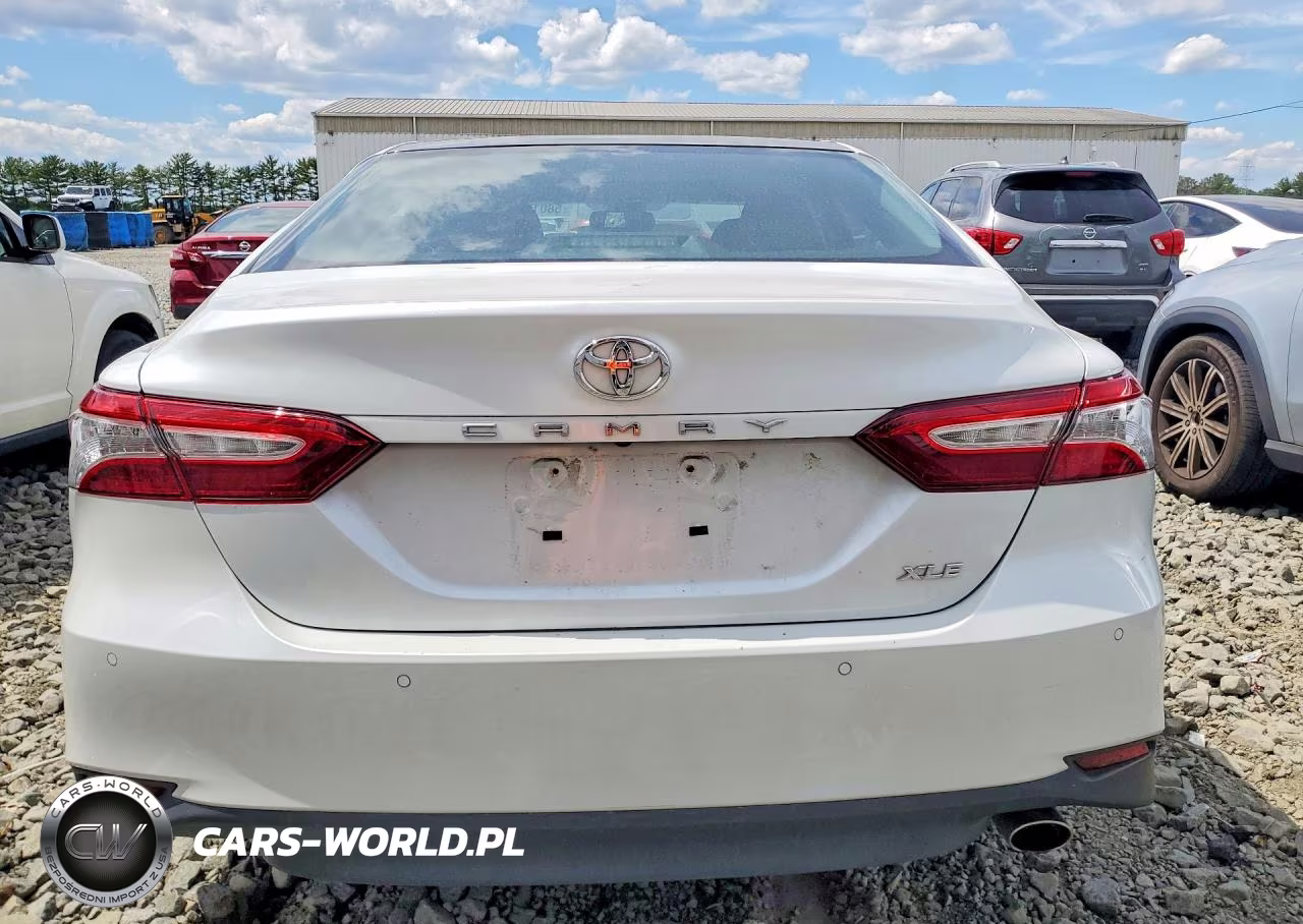 2018 Toyota Camry Xle VIN:4T1B11HK7JU074586 - 6