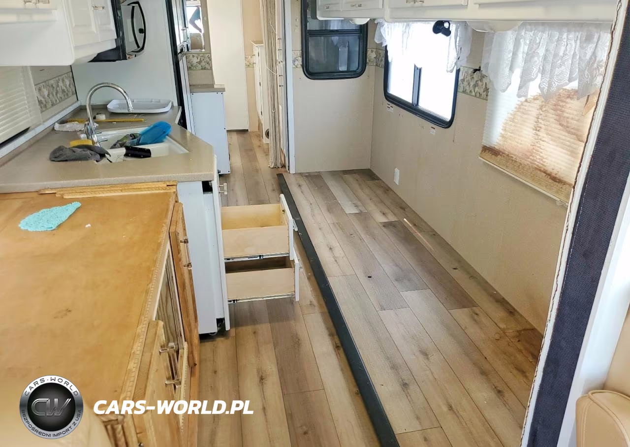 2004 Freightliner Chassis Xc Rv VIN:4UZAAHBV44CM58620 - 6