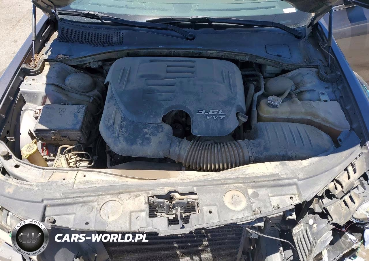 2014 Chrysler 300 VIN:2C3CCAAG3EH159818 - 11