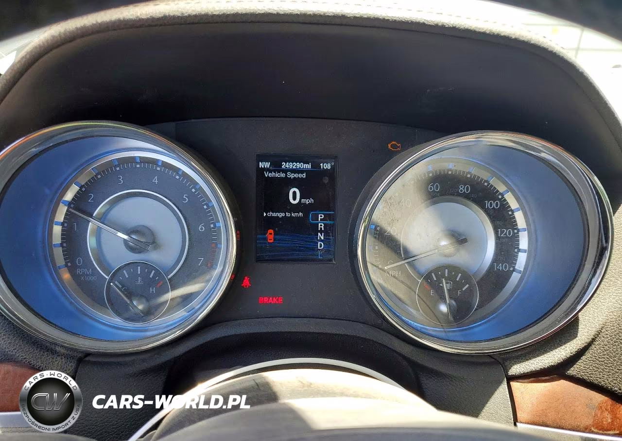 2014 Chrysler 300 VIN:2C3CCAAG3EH159818 - 9
