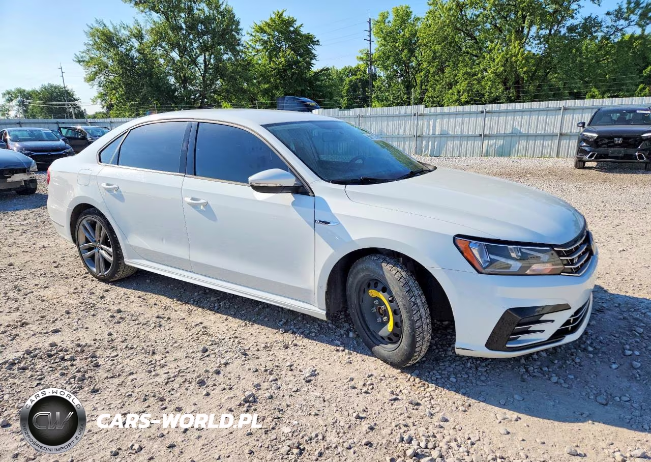 2018 Volkswagen Passat S VIN:1VWAA7A39JC036706 - 4