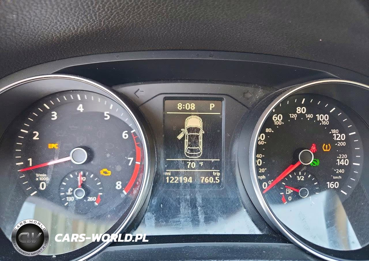 2018 Volkswagen Passat S VIN:1VWAA7A39JC036706 - 9