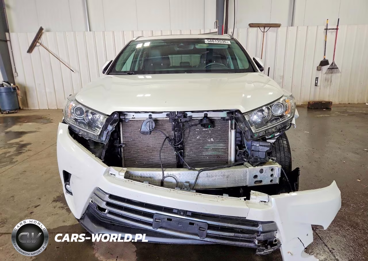 2018 Toyota Highlander Limited Platinum VIN:5TDDZRFH6JS814080 - 5