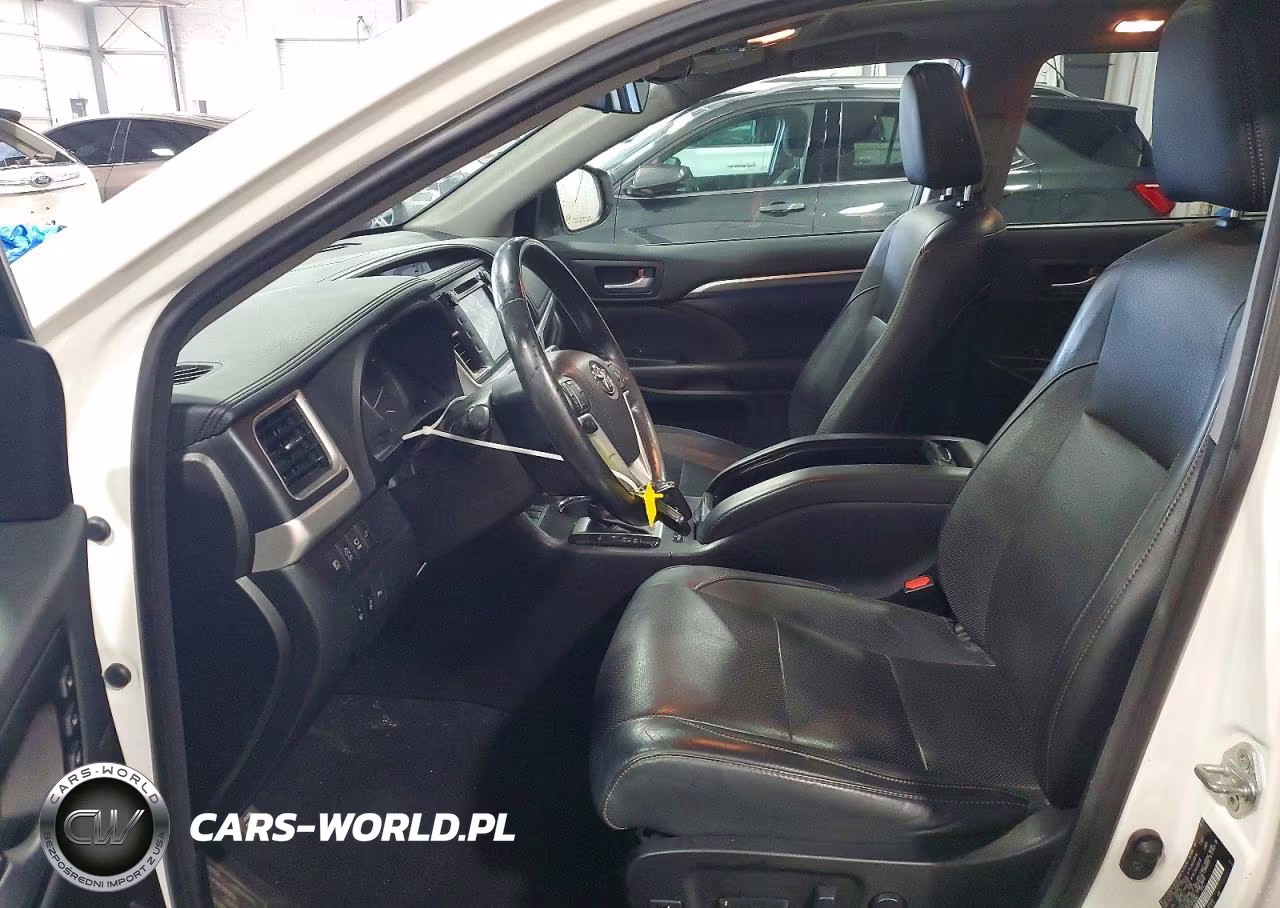 2018 Toyota Highlander Limited Platinum VIN:5TDDZRFH6JS814080 - 7