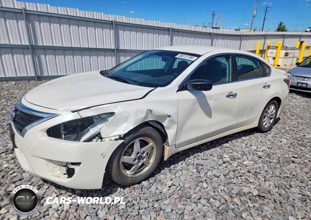 2014 Nissan Altima 2.5 S – zdjęcie 1 z 12