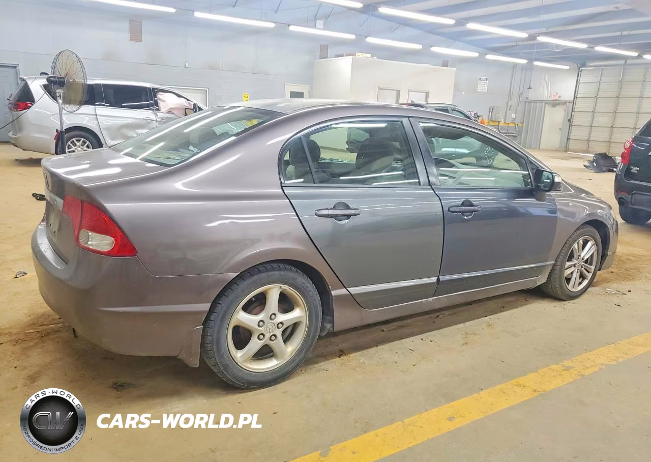 2011 Honda Civic Lx VIN:2HGFA1F50BH529318 - 3