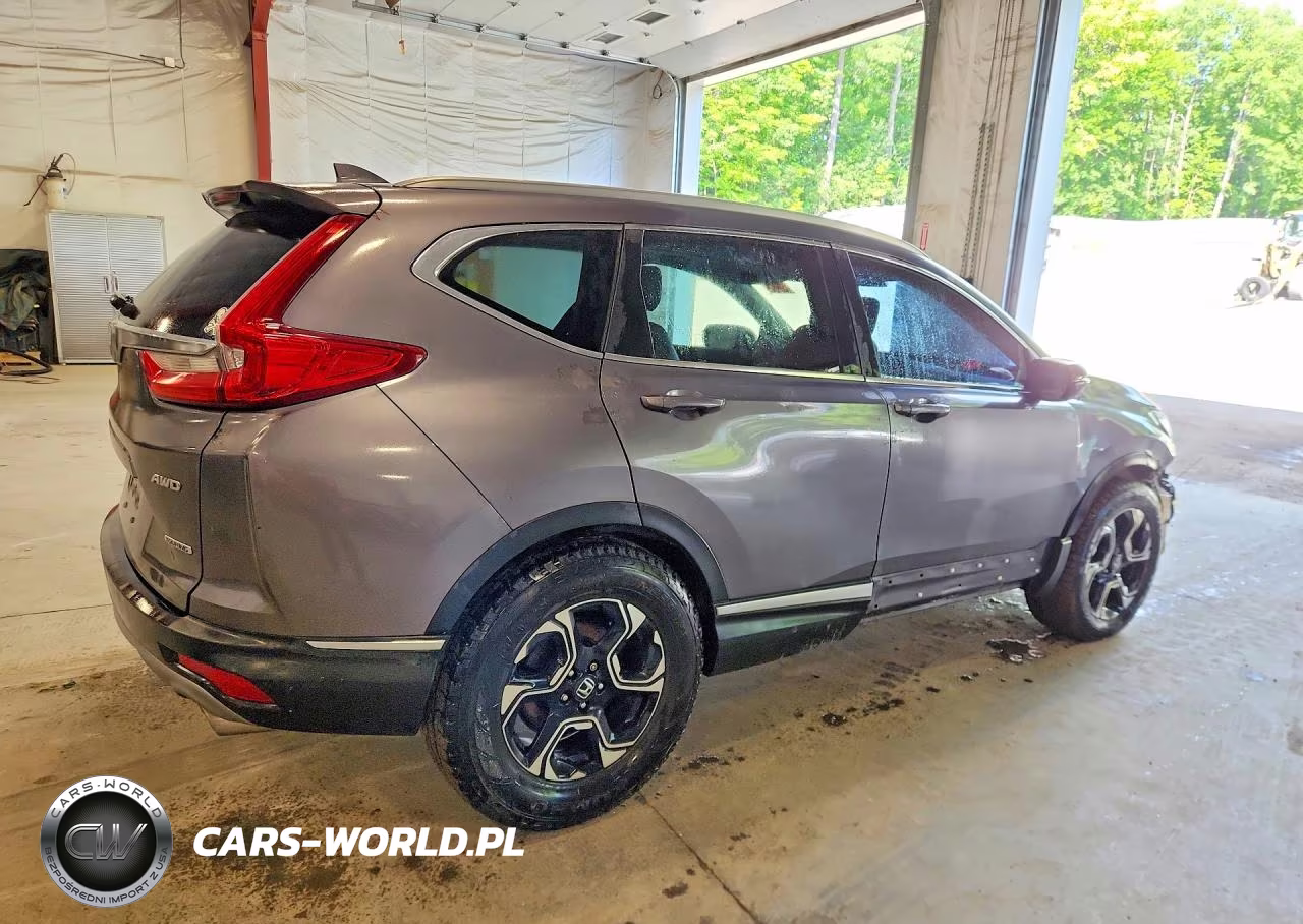2018 Honda Cr-V Touring VIN:7FARW2H93JE089994 - 3