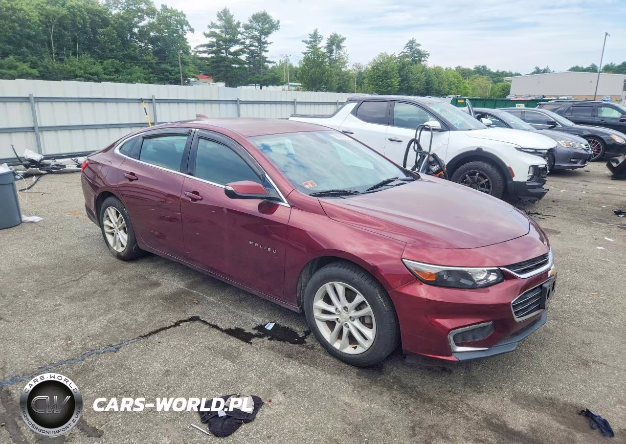 2016 Chevrolet Malibu Lt VIN:1G1ZE5ST5GF210557 - 4