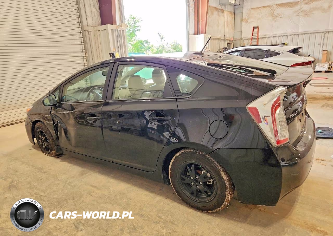 2014 Toyota Prius Four VIN:JTDKN3DU6E0357652 - 2