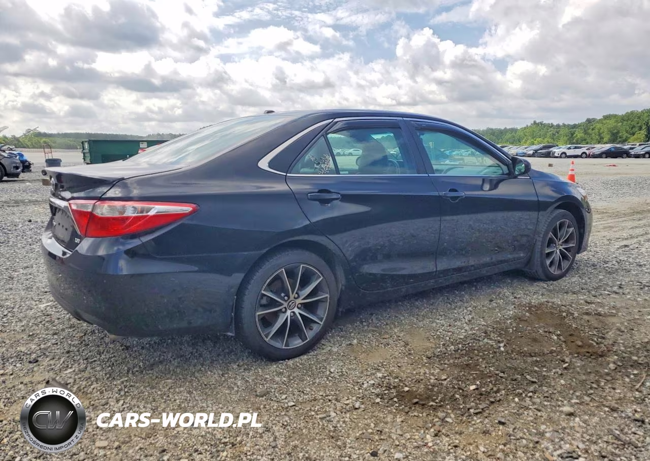 2017 Toyota Camry Xse VIN:4T1BF1FKXHU699711 - 3