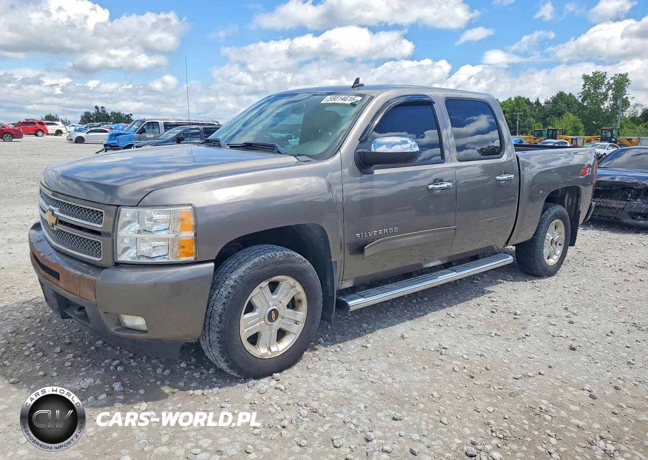 2013 Chevrolet Silverado K1500 Ltz – zdjęcie 1 z 12