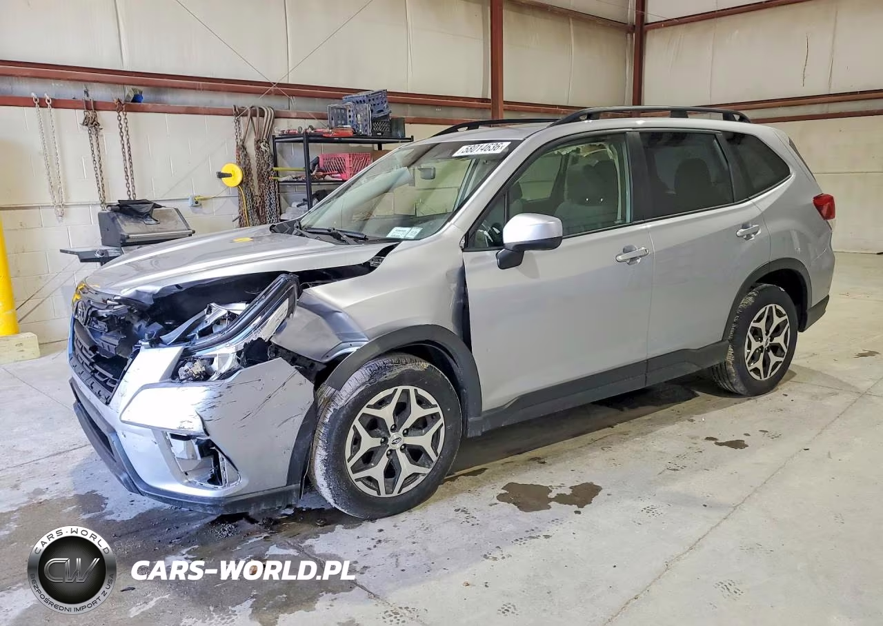 2023 Subaru Forester Premium – zdjęcie 1 z 13